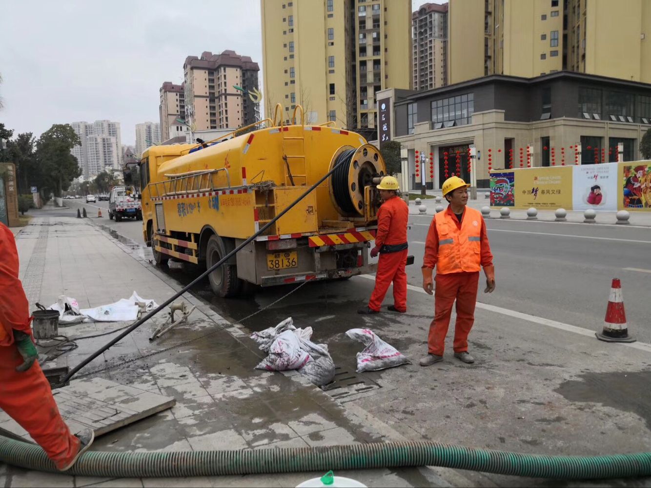 阿瓦提排污管道清淤-管道清洗